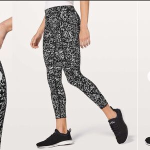 Lululemon Tight Stuff Tight I| *25"'
Chirasu Black